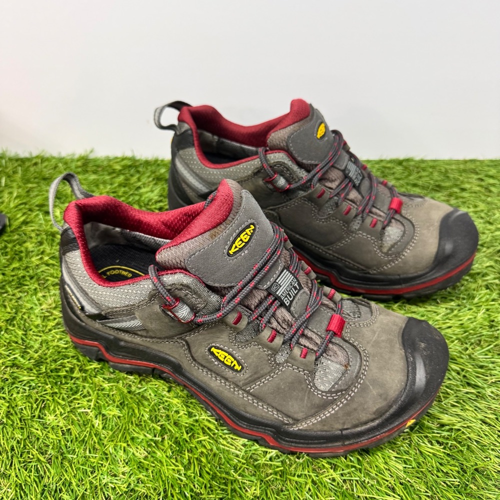 KEEN Targhee II Hiking Shoes Mens 9 Grey Red Waterproof‎ American Built 1011557